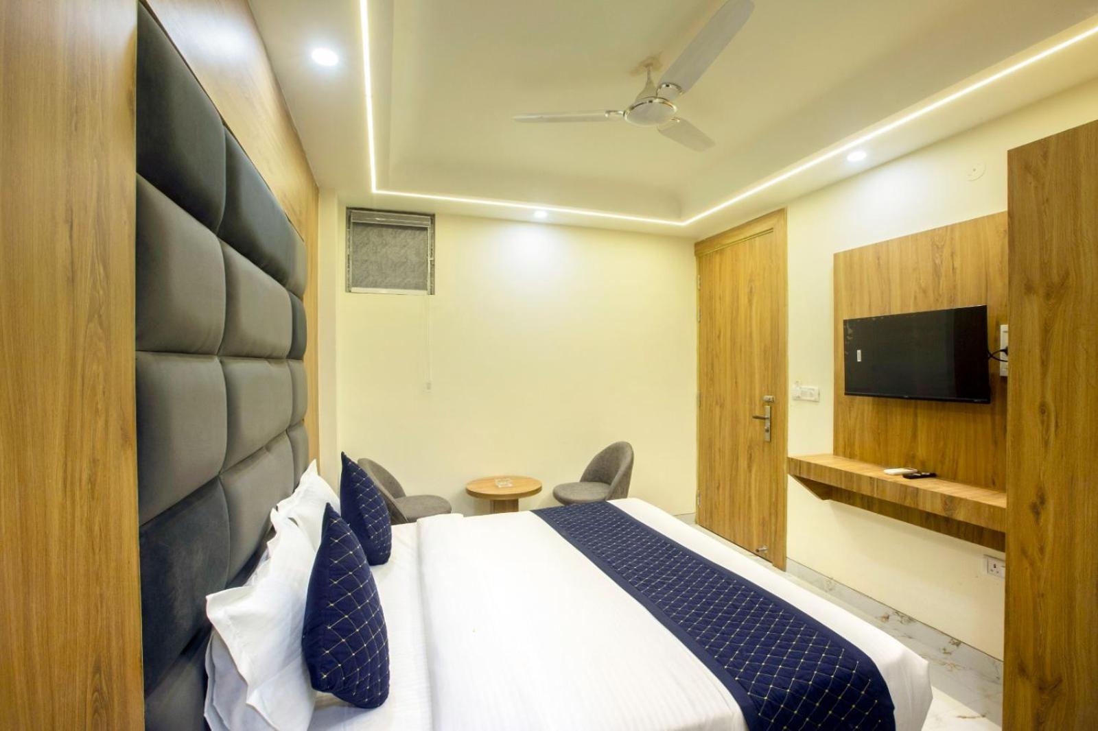 Hotel Luxe Manor Near Delhi Airport นิวเดลี ภายนอก รูปภาพ
