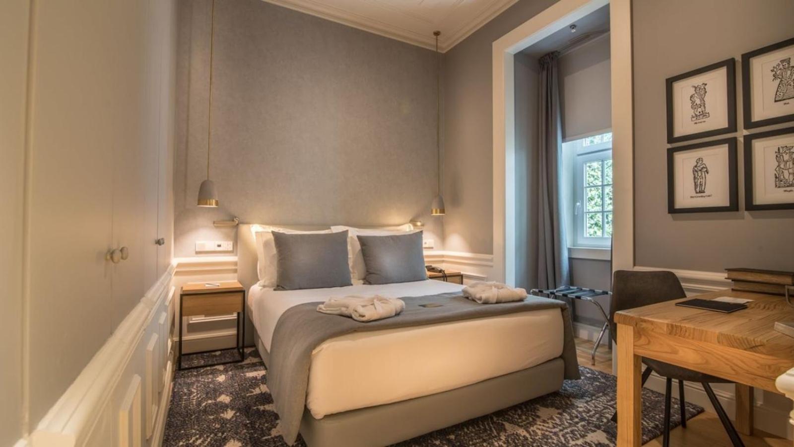 Hotel Luxe Manor Near Delhi Airport นิวเดลี ภายนอก รูปภาพ